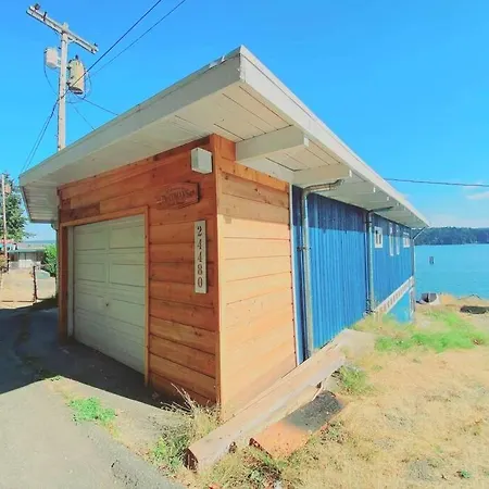 The Coman'S Beach House